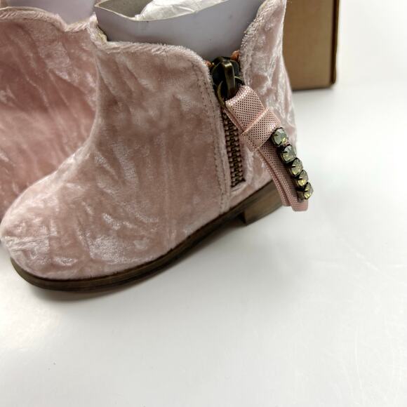 NEW Joyfolie Arya Boots in Pink Velvet with Clip - Picture 4 of 6